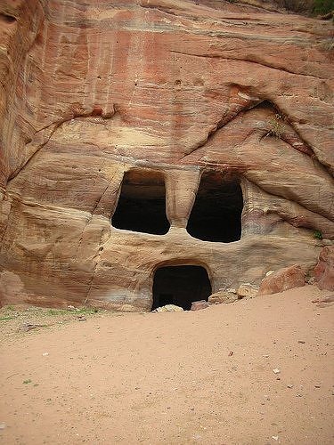 faces-everywhere (4)