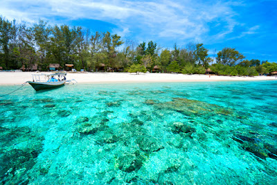 Pantai Gili Meno, Terindah di Indonesia