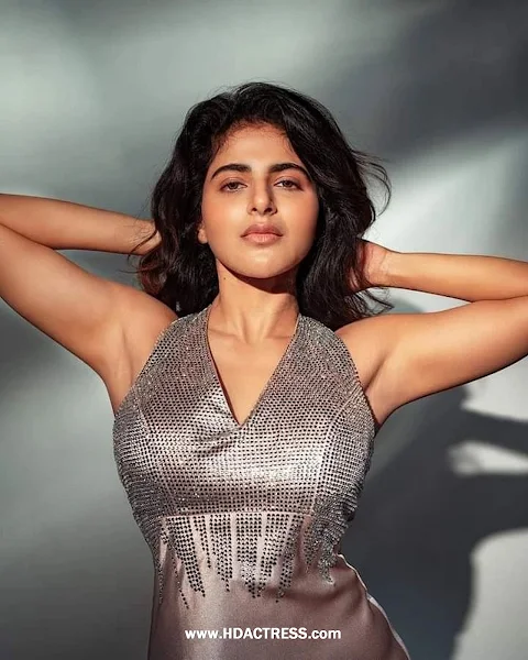 Ishwarya Menon's clean and sexy armpits