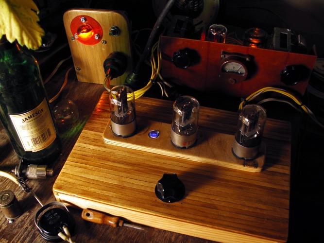 DiY QRP Tube Radio Station