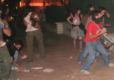 Incidentes y saqueos en pleno centro neuquino