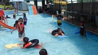 Jaga Keceriaan Anak Dengan Berenang