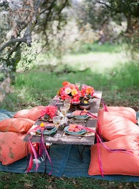 Adorable al fresco dinner