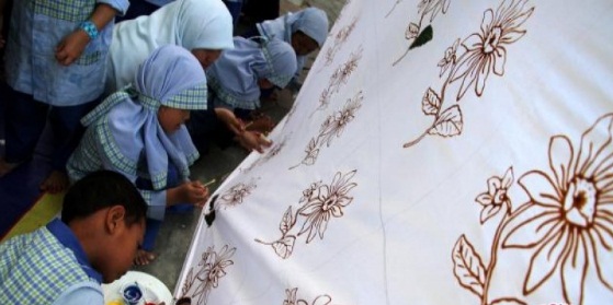 Batik tulis Sampit Makin Diminati Masyarakat