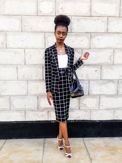 What To Wear To A Job Interview- A Skirt Suit