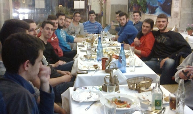 Γεύμα της διοίκησης της ΕΚ Σταυρούπολη στους αθλητές του εφηβικού τμήματος‏-Φωτορεπορτάζ