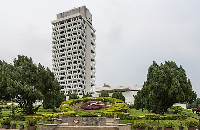 bangunan parlimen malaysia