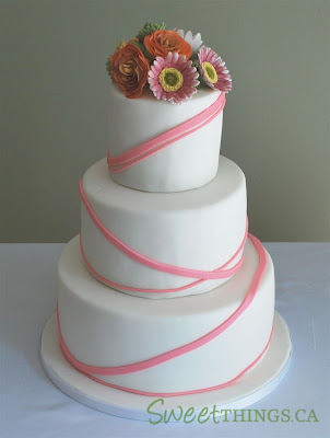 Simple and Elegant Wedding Cakes