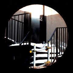 2012.1.6 謎の建物