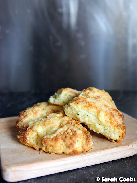 Small-Batch Cheddar and Chive Scones