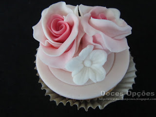 flowers cupcakes