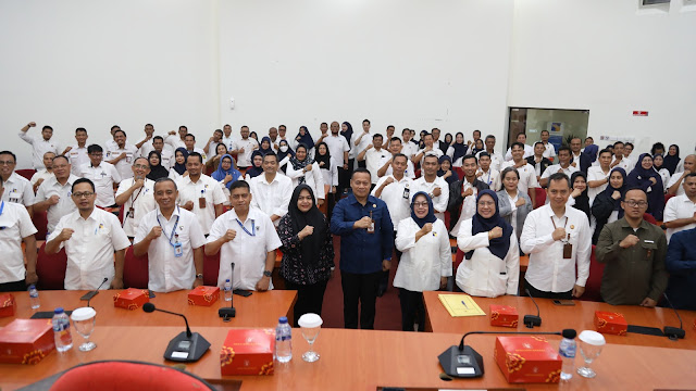 Kepala Biro Gelar Tanda Jasa dan Tanda Kehormatan Setmilpres Sambangi BP Batam