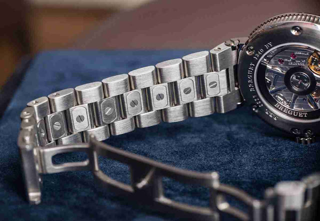 The Replica Breguet Marine Titanium 5517 Watches Review