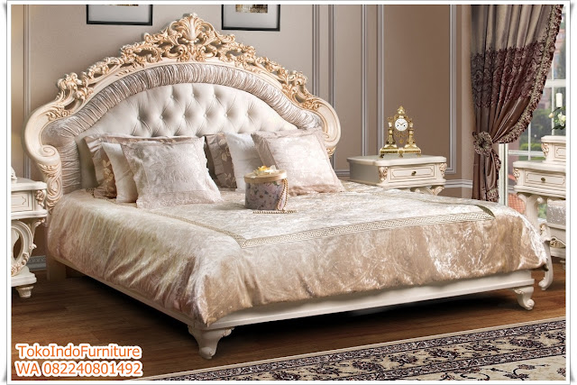 Set Kamar Tidur Mewah Ukiran 03