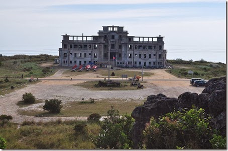 Cambodia_Bokor_Hill_140114_0481