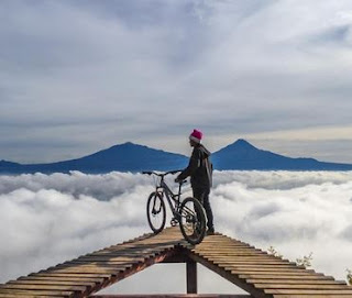 punthuk sukmojoyo magelang jawa tengah tiket masuk punthuk mongkrong, punthuk di magelang, punthuk setumbu magelang jawa tengah, rute punthuk sukmojoyo, jam buka punthuk mongkrong, wisata alam pos mati magelang jawa tengah, punthuk kendil,