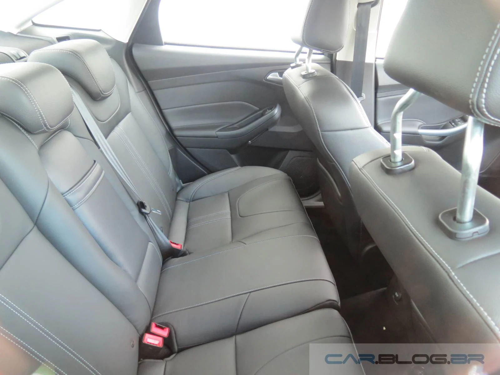 Ford Focus Sedan 2015 Titanium Automático - interior