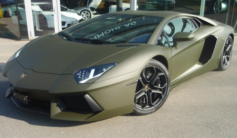 Army Green Lambo Aventador I initially thought I would hate the look of