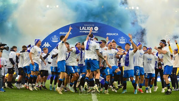 El Deportivo de la Coruña asciende al fútbol profesional