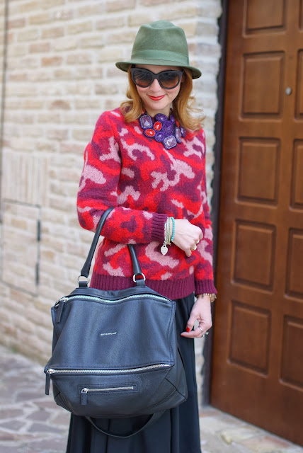 camouflage country look, Givenchy Pandora bag, green fedora, Fashion and Cookies, fashion blogger