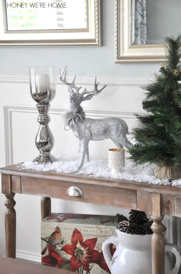  Decorating  console  table  for christmas 