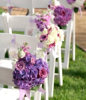 ARREGLO DE SILLAS CON FLORES PARA BODAS