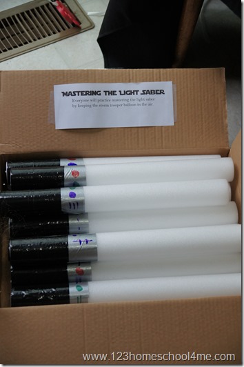 DIY Light up lightsber for star wars birthday party