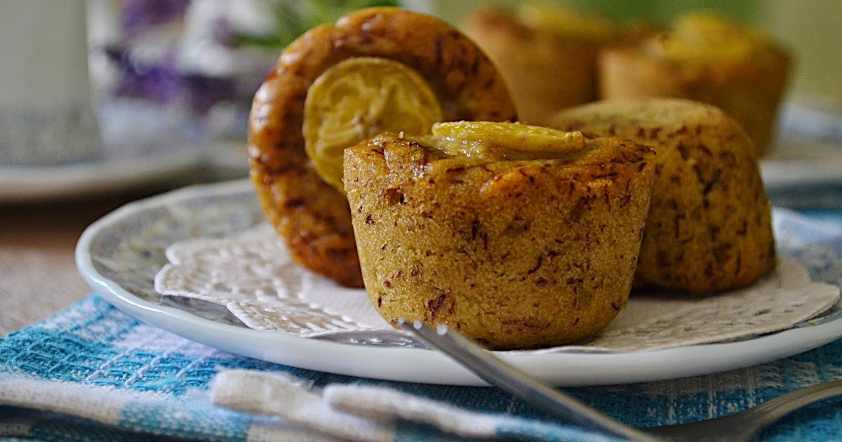 AMIE'S LITTLE KITCHEN: Sedapnya Apam Pisang Tanpa Telur!