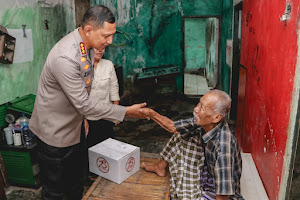 Wujud Cinta Kasih Polrestro Tangerang Kota di Hari Bhayangkara ,2500 Paket Sembako Disebar di 17 Lokasi 