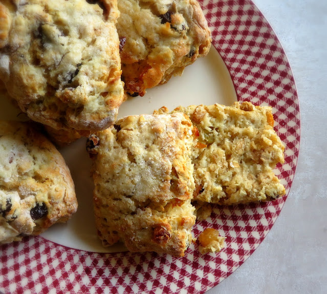 Christmas Oat Scones