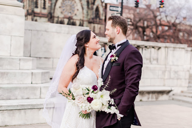 Engineers Club of Baltimore Winter Wedding photographed by Heather Ryan Photography