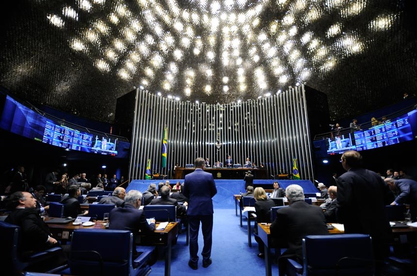 Senado aprova PEC da bondade recomendada por Jair Bolsonaro 