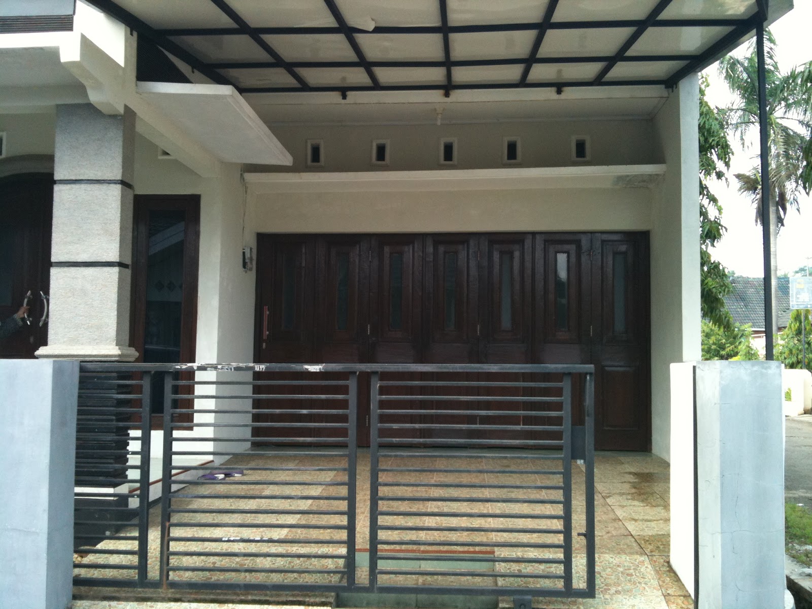 Gambar Desain Garasi Samping Rumah LL Rumah