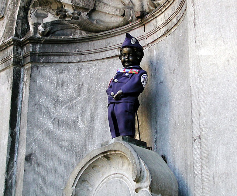 manneken-pis11 manneken-pis11
