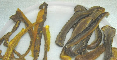 dehydrated dill pickle and sweet pickle slices