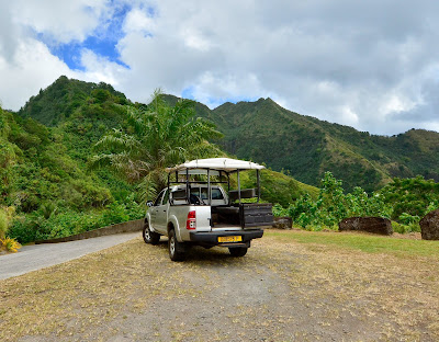 Touring Nuku Hiva