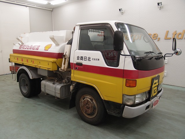 19550T4N7 1995 Toyota Toyoace Tank Lorry 1.6ton for Zambia to Dar es Salaam