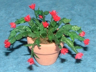 Christmas Cactus on Real Or Not This One Inch Scale Christmas Cactus Is One Of Peaches