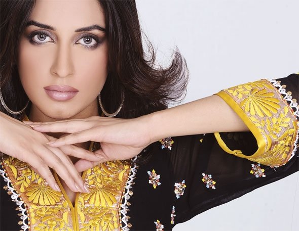 Name Iman Ali Birthday December 19 1980 Height 58