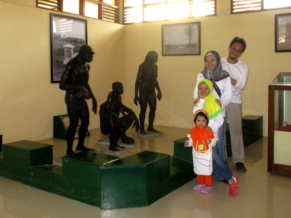 Koleksi Museum Trinil Ngawi