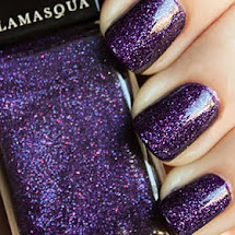 Esmalte com glitter roxo