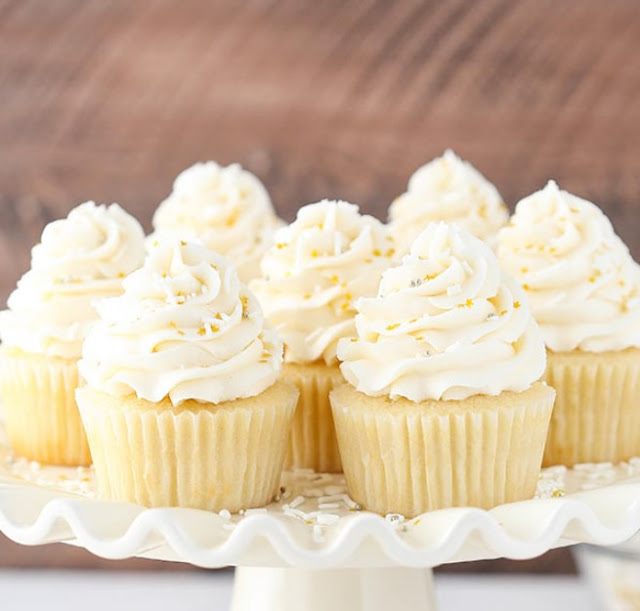 Moist Vanilla Cupcakes #dessert #cake