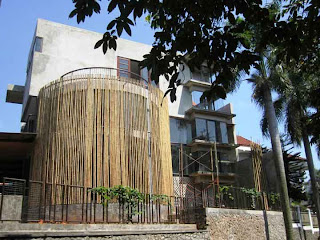  Desain Rumah Bambu Terbaru  2012