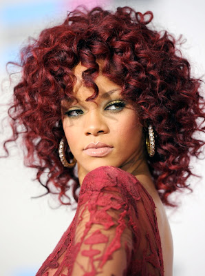 Rihanna's Hair Styles36