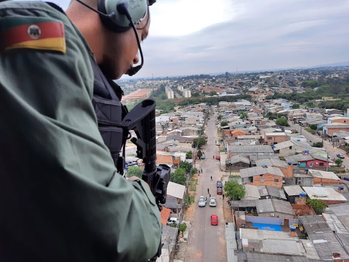 Helicóptero é usado na Operação Esforço Integrado em Cachoeirinha