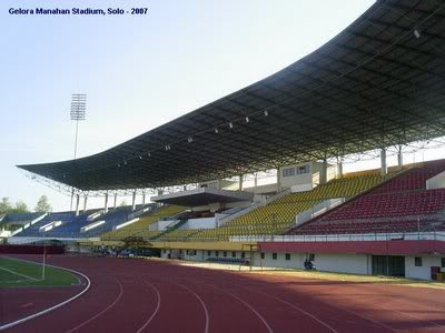 info-unikz.blogspot.com - 14 Stadion Terbaik di Indonesia