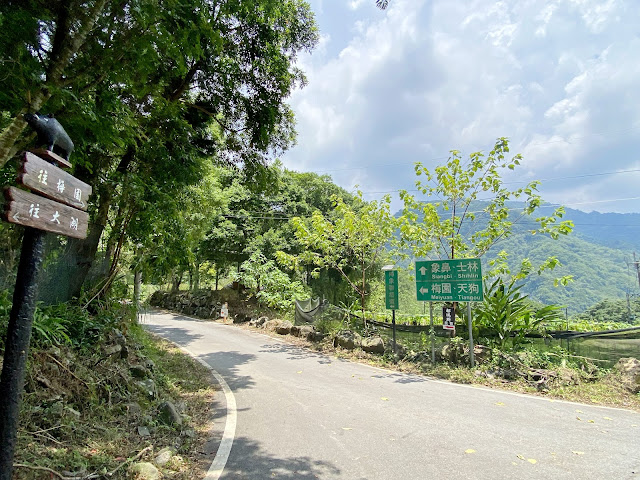 中象道路三岔路--取左