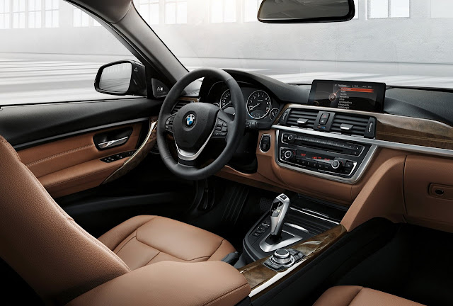 2013_BMW-3-Series_Touring_Dashboard