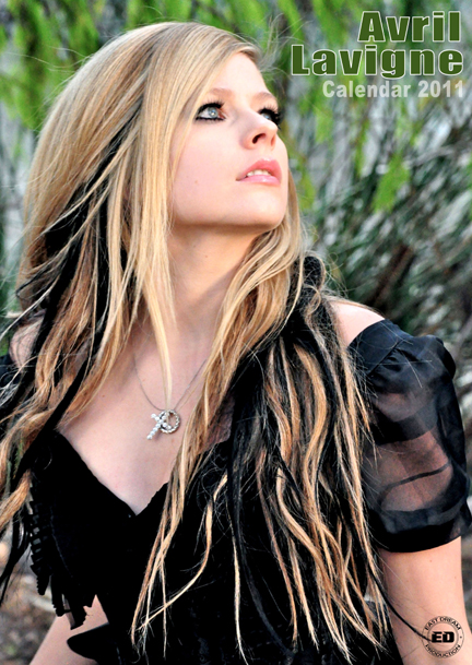 Avril Ramona Lavigne oriunda de uma fam lia crist de classe m dia 
