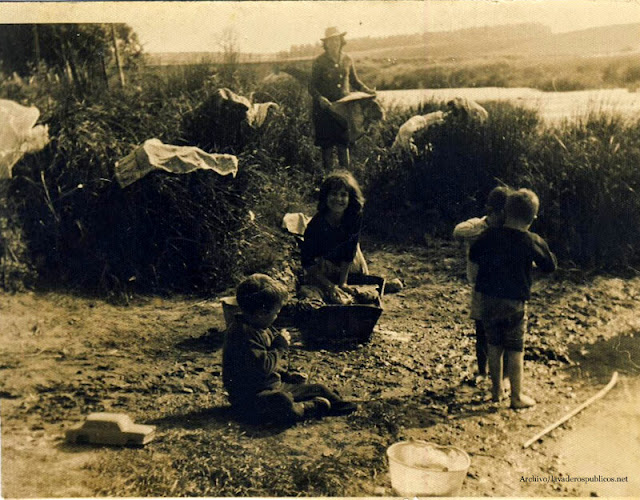 lavanderas-en-la-ribera